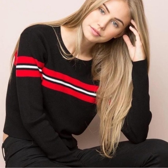 Brandy Melville Sweaters - Brandy Melville Cropped Sweater